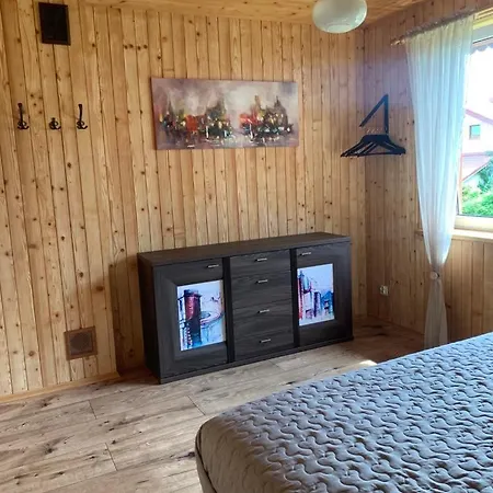Letniczowka Holiday home *